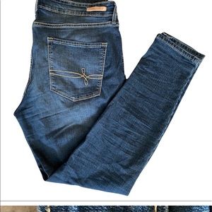 Denizen by Levi’s Modern Skinny Jeans Size 14